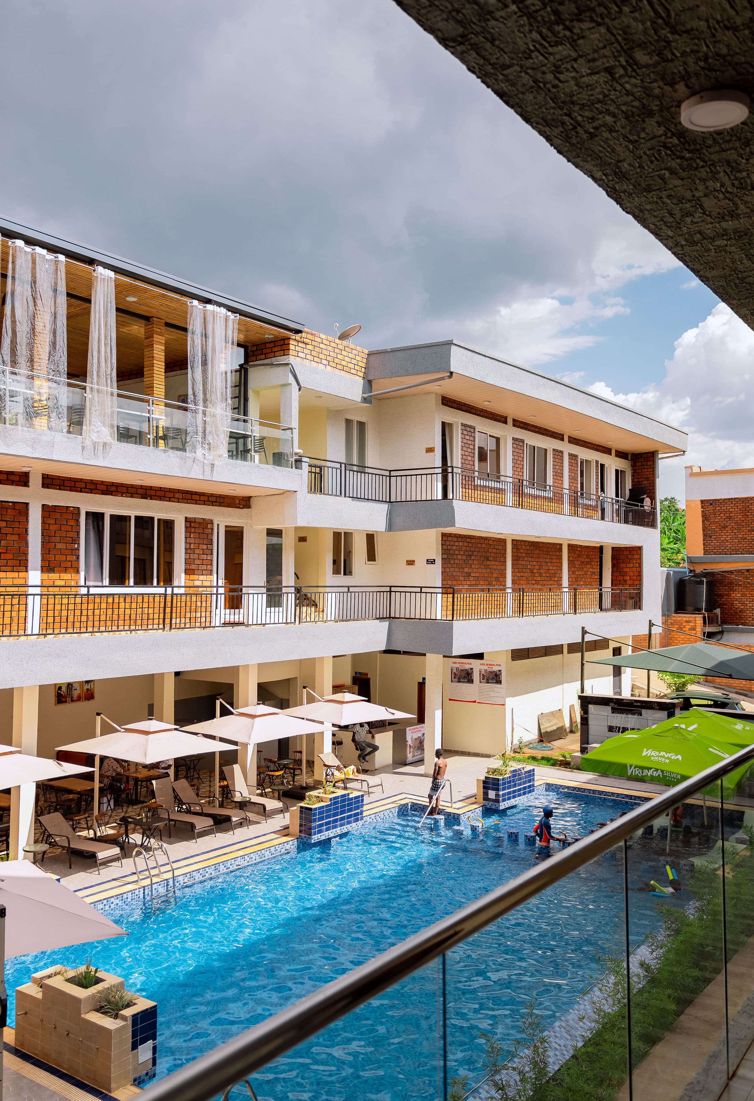 Glads Apartments